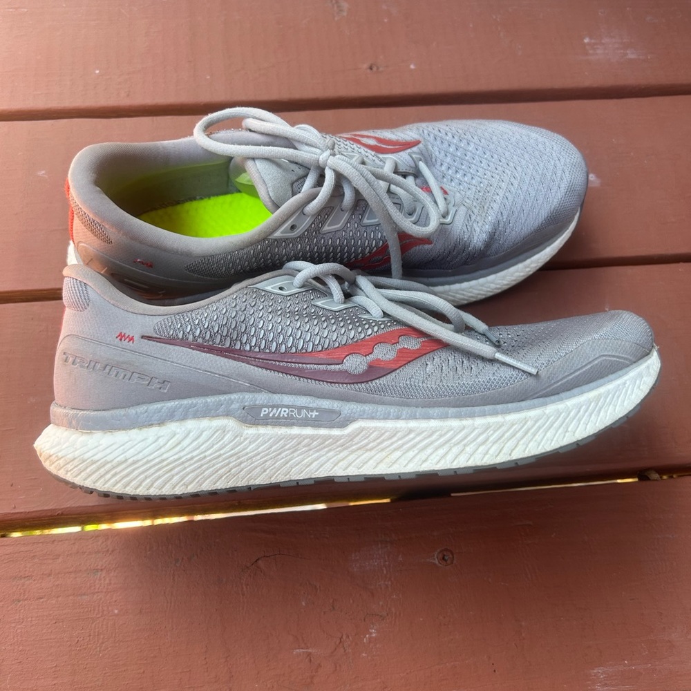Saucony Triumph 18 Running Shoe - Elevate Every Run! 🏃‍♂️